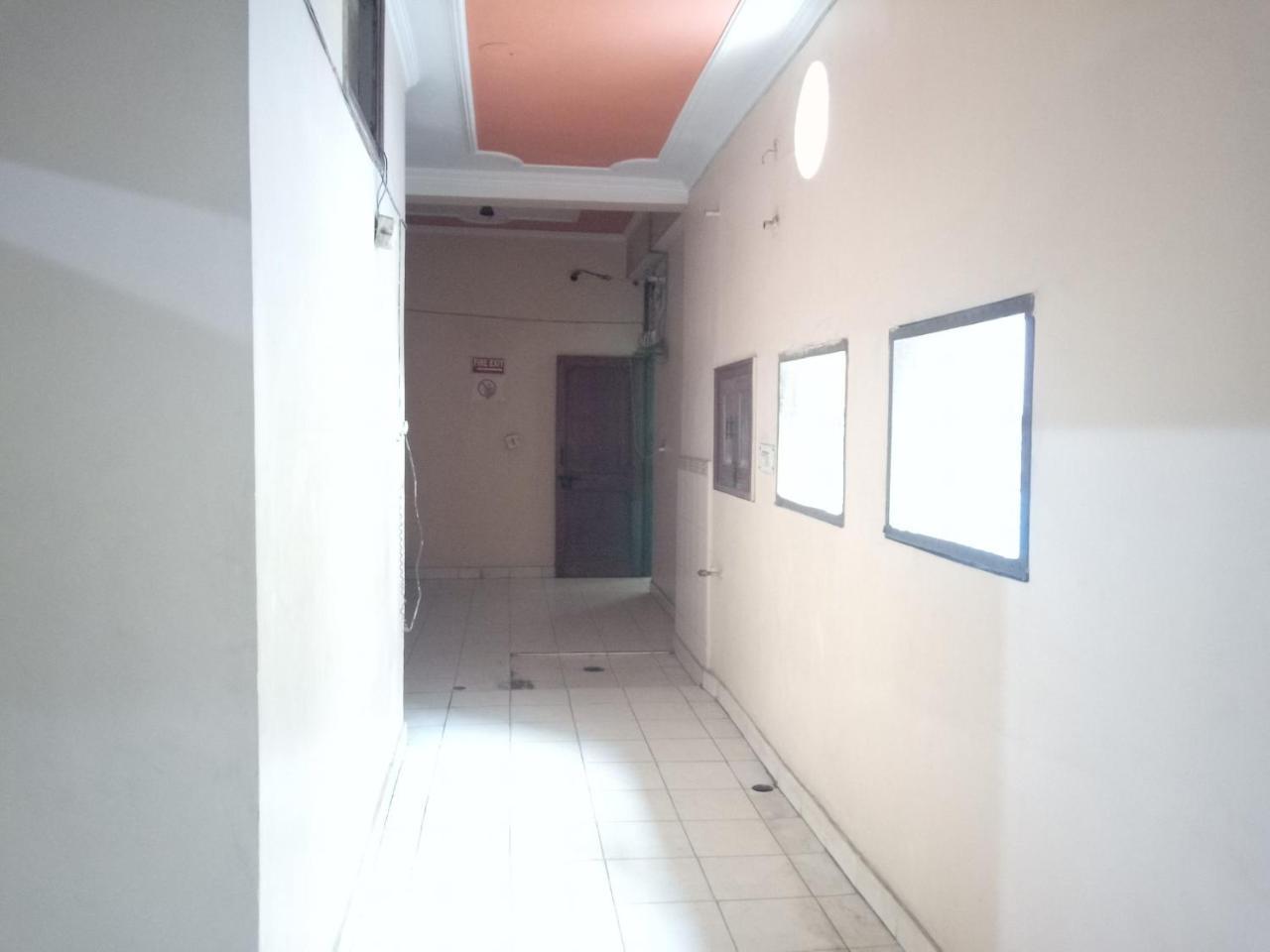 Yash Guest House 01 Minute Walk In Nizamuddin Railway Station นิวเดลี ภายนอก รูปภาพ
